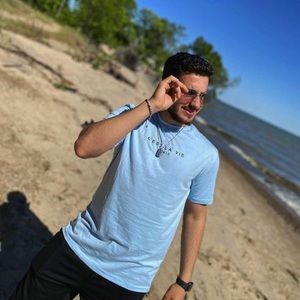 Meet your Posher, Dani